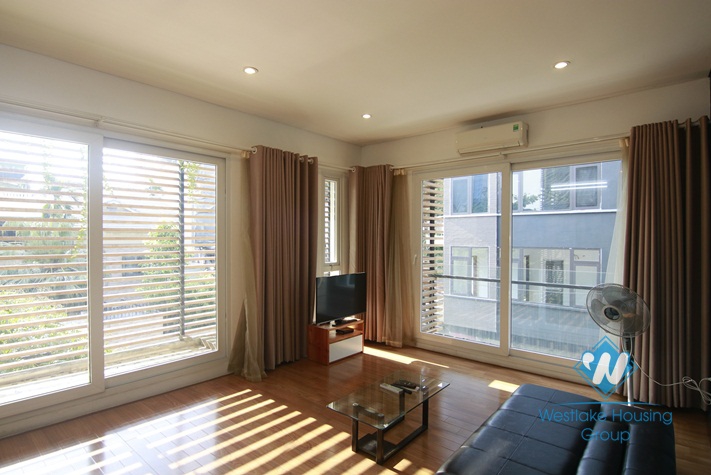 Sunshine apartment for rent near Lotte Tower, Ba Dinh